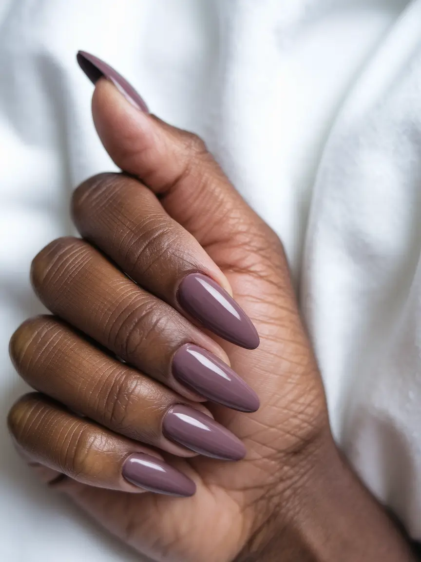 2025 Fall Nail Colors for Brown Skin – Smoky Mauve Almond Luxe