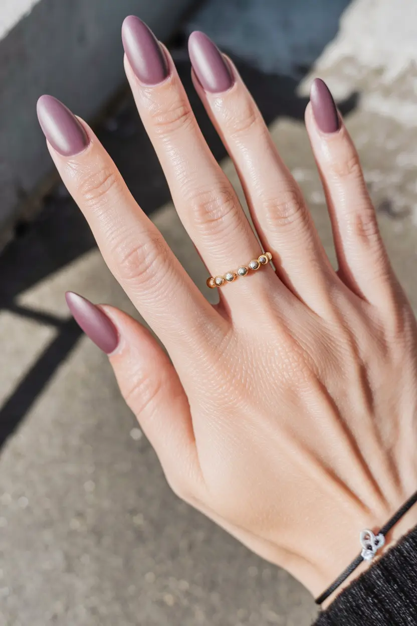 Fall nail colors for fair skin 2025 – Matte Dusty Mauve