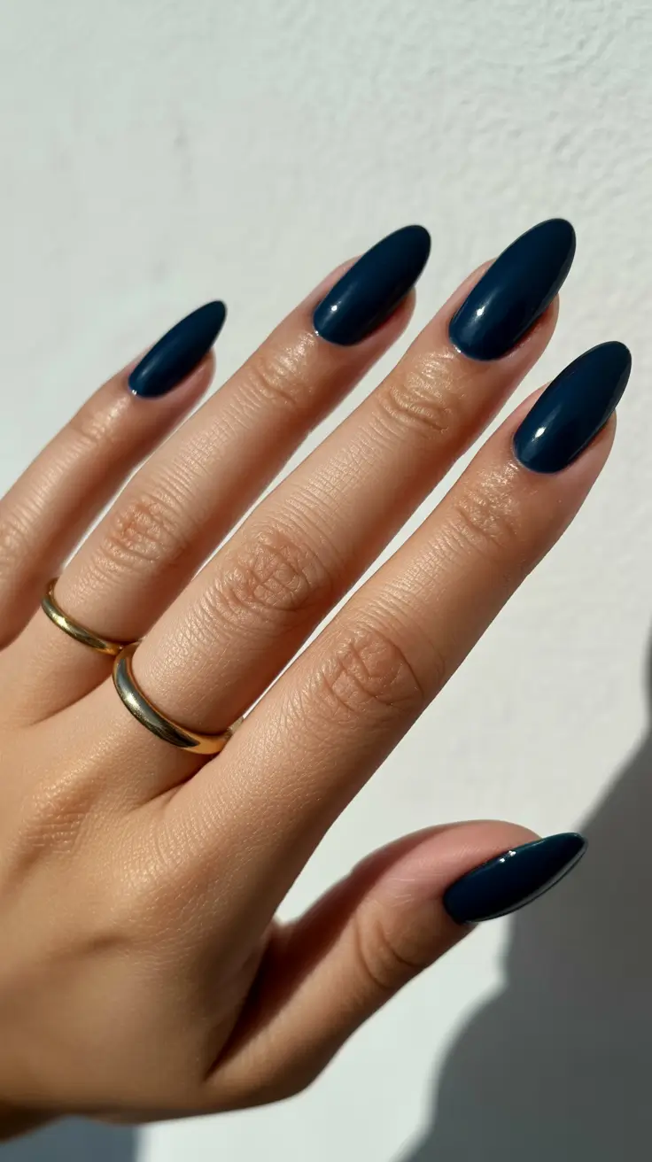Cute Fall & Winter Nails 2025–2026 - Midnight Navy Minimalism